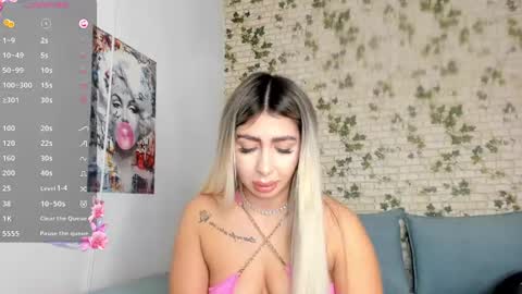 LucyJelly online show from December 6, 5:44 pm