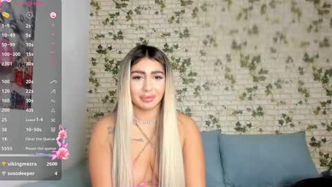 LucyJelly online show from December 6, 9:02 pm