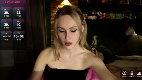 Belle online show from November 17, 11:16 am