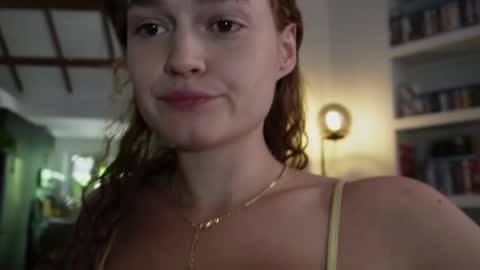 BELLE   online show from December 30, 5:37 am
