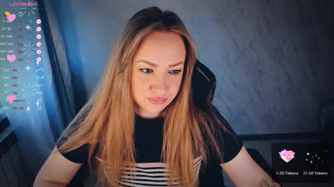 Your Annabelle Wolf  online show from September 24, 6:50 am