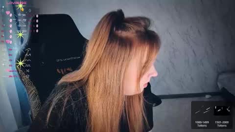 Your Annabelle Wolf  online show from October 5, 10:13 am