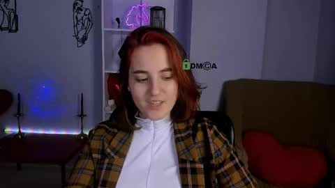 Snapshot of belli_mitch chatting on December 15, 6:39 am belli online show from December 15, 6:39 am