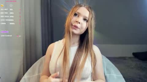 Snapshot of bellidream chatting on September 22, 6:10 pm Bella online show from September 22, 6:10 pm