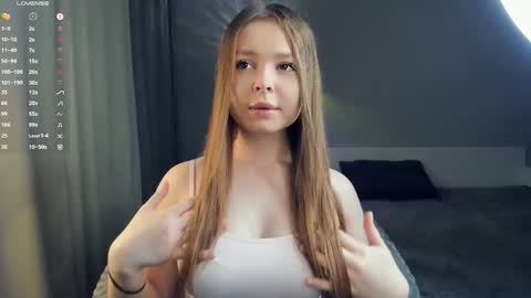 Snapshot of bellidream chatting on October 5, 6:17 pm Bella online show from October 5, 6:17 pm