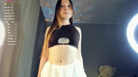 Snapshot of bellidream chatting on November 29, 6:11 pm Bella online show from November 29, 6:11 pm