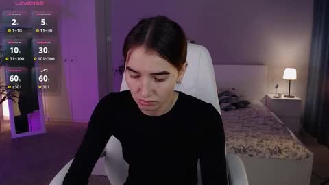 Bella online show from September 29, 1:00 am