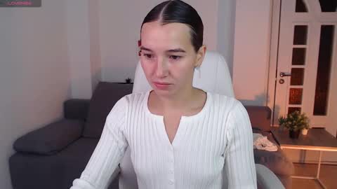 Bella online show from October 15, 1:17 am