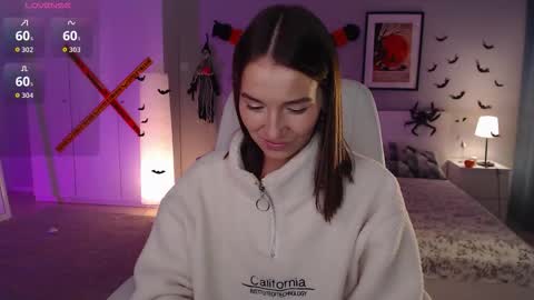 Bella online show from October 24, 1:57 am