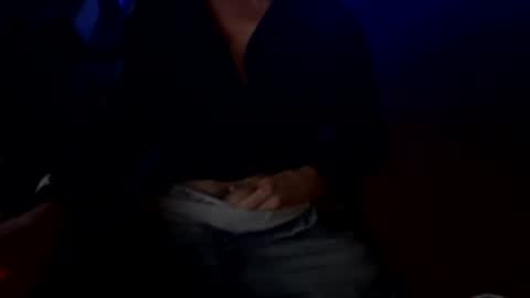 Snapshot of bello477192 chatting on December 1, 3:11 am bello477192 online show from December 1, 3:11 am