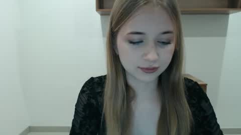 bellochka_ online show from February 8, 1:47 pm