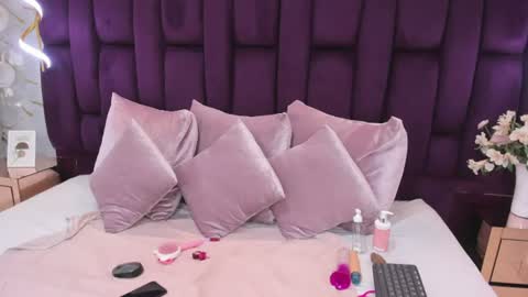 Snapshot of bellota_hil chatting on July 10, 11:18 pm Bellota Hil online show from July 10, 11:18 pm