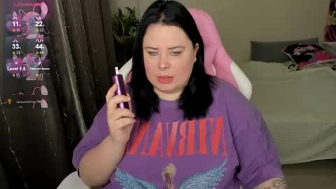 Snapshot of bellybooxo chatting on December 2, 3:56 am LinaBoo online show from December 2, 3:56 am