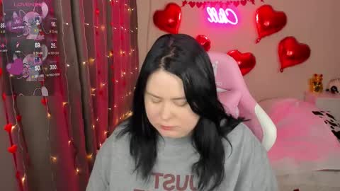 Snapshot of bellybooxo chatting on February 18, 4:52 am LinaBoo online show from February 18, 4:52 am