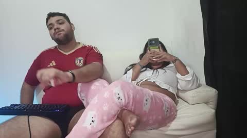 Snapshot of bellyjell chatting on January 14, 3:56 am Your New Girlfriend online show from January 14, 3:56 am