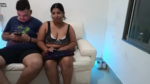 Snapshot of bellyjell chatting on February 2, 12:31 am Your New Girlfriend online show from February 2, 12:31 am