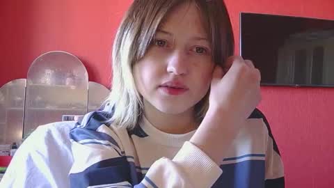 Snapshot of belovedmary chatting on March 24, 5:12 am belovedmary online show from March 24, 5:12 am