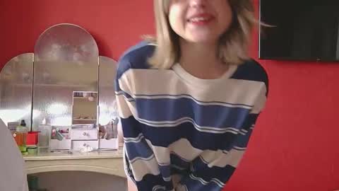 Snapshot of belovedmary chatting on March 25, 5:35 am belovedmary online show from March 25, 5:35 am