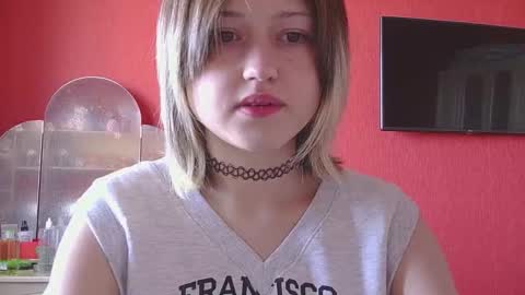 Snapshot of belovedmary chatting on March 27, 7:14 am belovedmary online show from March 27, 7:14 am