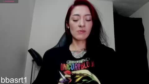 Snapshot of belyswitch chatting on October 25, 1:35 am Bely   Bbasrt1 -  hot online show from October 25, 1:35 am