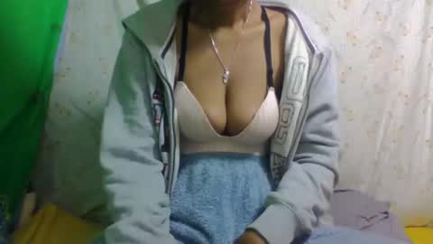 bemelissa online show from September 17, 5:42 am