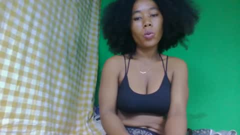 Snapshot of bemonique chatting on May 23, 9:35 am bemonique online show from May 23, 9:35 am