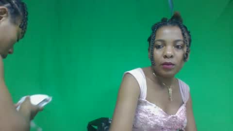 Snapshot of bemonique chatting on June 2, 8:49 am bemonique online show from June 2, 8:49 am