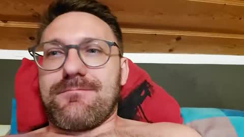 ben00189 online show from September 13, 10:42 pm