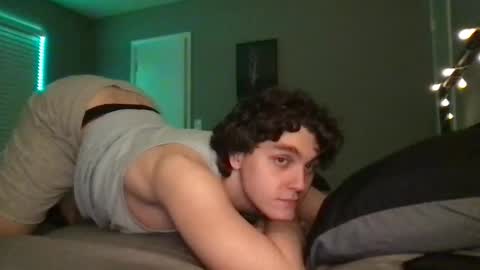 Snapshot of benchedtoast chatting on January 27, 7:56 am benchedtoast online show from January 27, 7:56 am