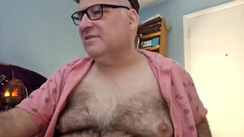 Snapshot of bendavewill chatting on February 12, 7:36 am Bendavewill online show from February 12, 7:36 am