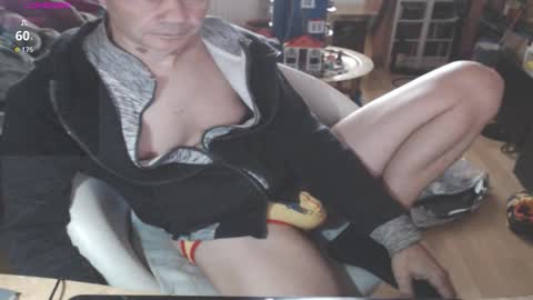 benijamin online show from October 13, 8:47 am