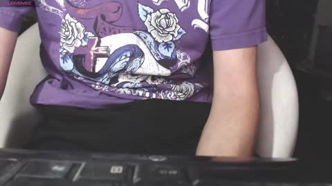 benijamin online show from November 30, 11:20 pm