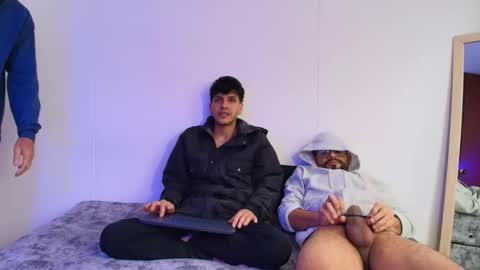 benjamin online show from December 16, 2:22 pm