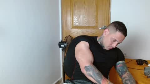 benjamin_isaac online show from February 27, 12:21 am