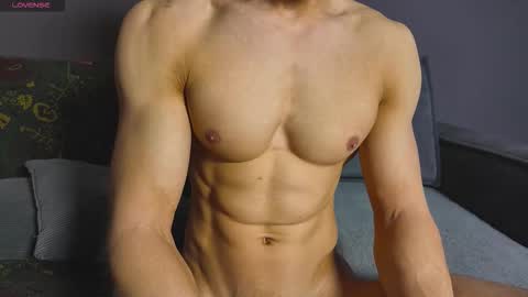 Snapshot of benjaminbond chatting on December 4, 8:45 am benjaminkarl02 online show from December 4, 8:45 am