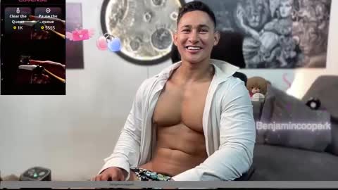 Snapshot of benjamincooperk1 chatting on November 13, 5:17 am benjamincooperk online show from November 13, 5:17 am