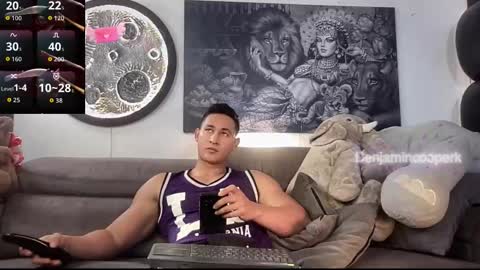 Snapshot of benjamincooperk1 chatting on November 25, 6:46 am benjamincooperk online show from November 25, 6:46 am