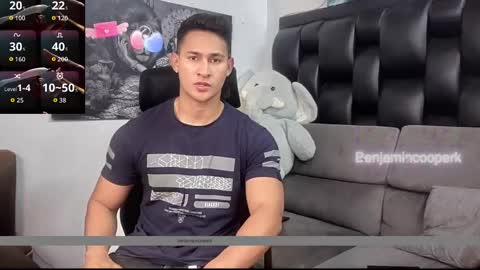 Snapshot of benjamincooperk1 chatting on December 18, 6:41 am benjamincooperk online show from December 18, 6:41 am