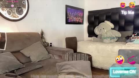 benjamincooperk online show from February 10, 5:22 am