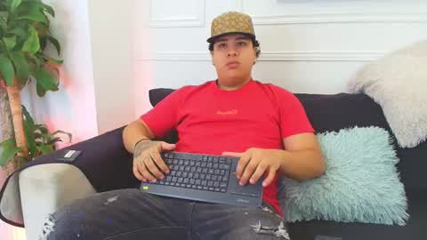 bennett_alejoo online show from November 5, 7:03 pm