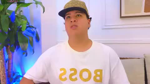 bennett_alejoo online show from June 18, 6:23 pm