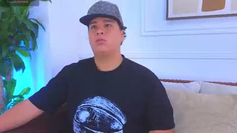 bennett_alejoo online show from July 16, 6:14 pm