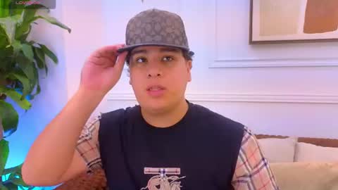 bennett_alejoo online show from July 30, 7:02 pm