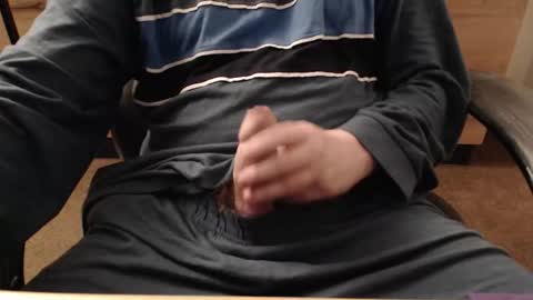 Snapshot of benni90er chatting on November 17, 10:15 pm benni90er online show from November 17, 10:15 pm