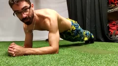 Snapshot of benny_boy95 chatting on October 6, 2:36 pm benny_boy95 online show from October 6, 2:36 pm