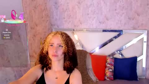 benny_wilson online show from December 4, 3:49 am