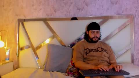 benny_wilson online show from February 6, 4:28 am