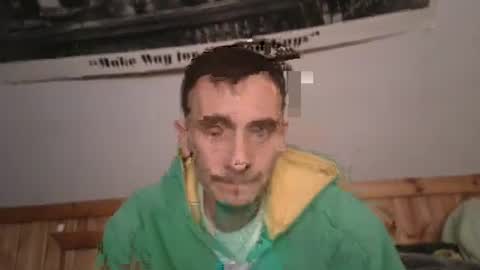 Snapshot of bennymn chatting on January 1, 4:07 am benny and innocentvixon online show from January 1, 4:07 am