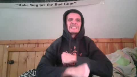 Snapshot of bennymn chatting on February 10, 6:13 pm benny and innocentvixon online show from February 10, 6:13 pm