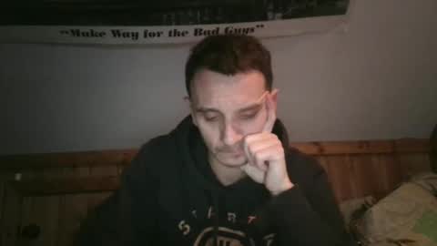 Snapshot of bennymn chatting on February 11, 2:35 am benny and innocentvixon online show from February 11, 2:35 am